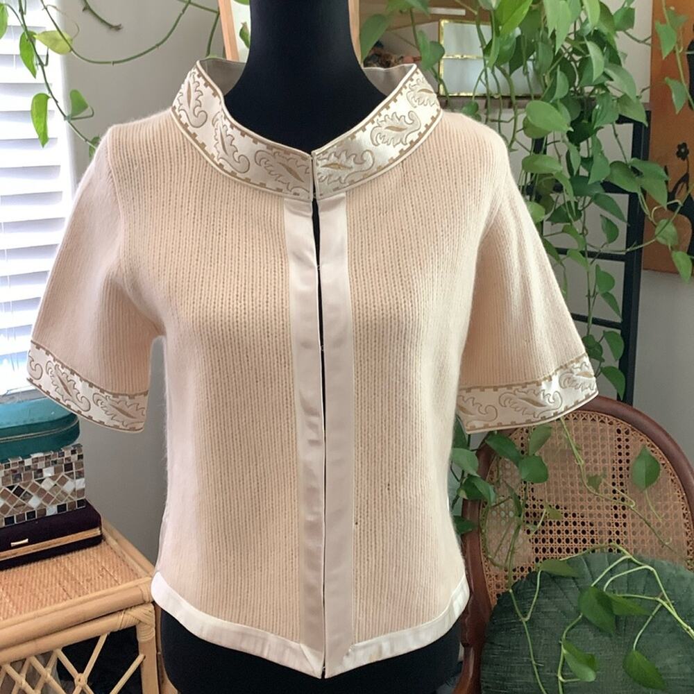 Vintage 50s/60s Robinson’s British Colony Cream Knit Cropped Hostess Sweater